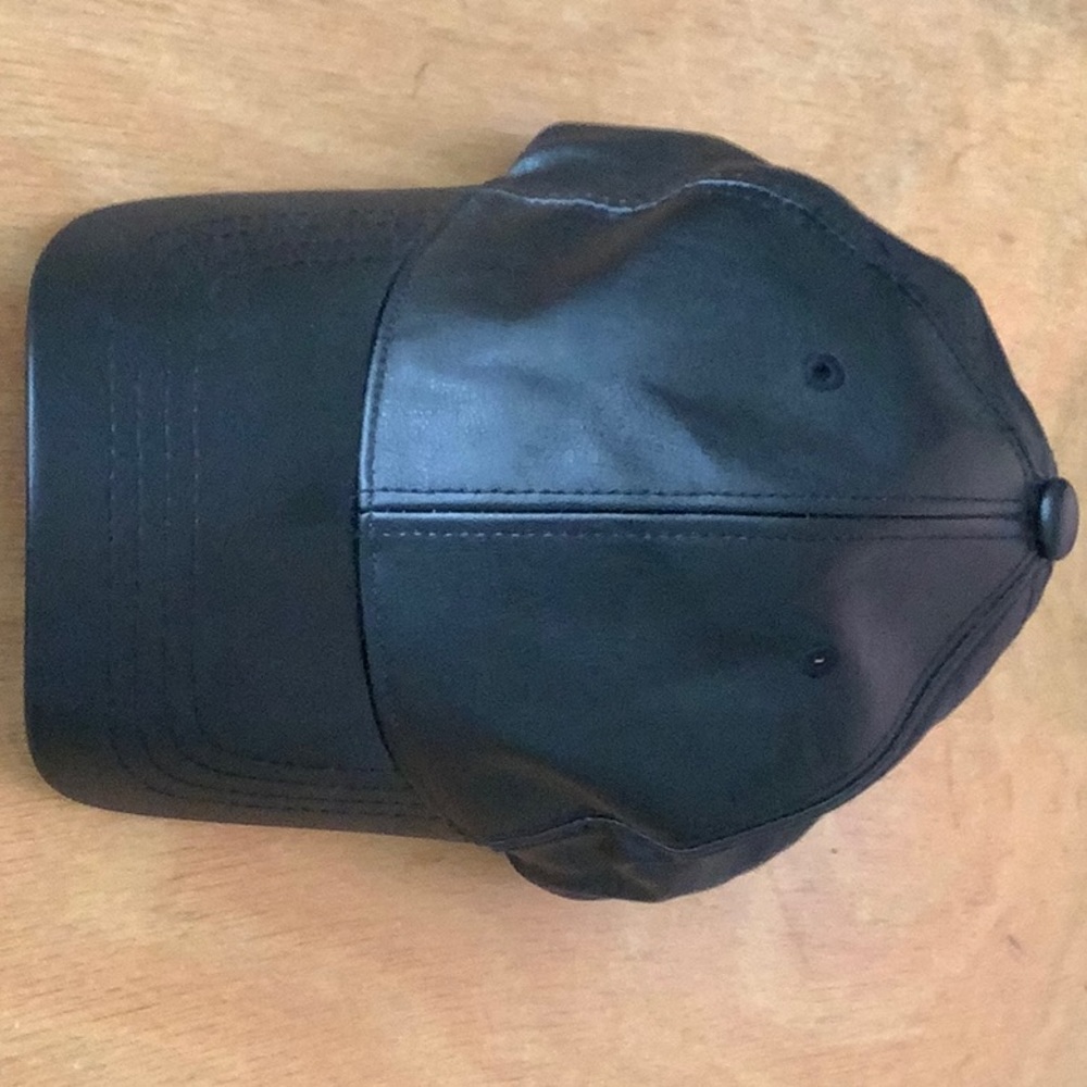 Fraud leather hat - Picture 2 of 2